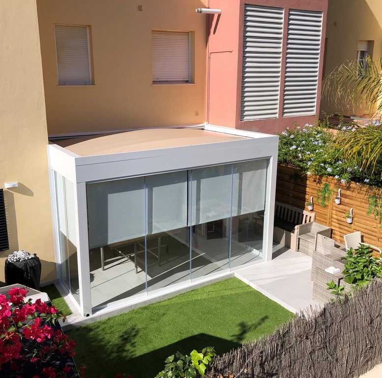 Cortina de cristal en terraza